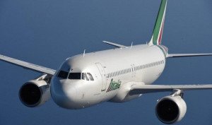 Alitalia cancela el 60% de sus vuelos por la huelga de su plantilla