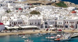Grecia supera los 28 millones de visitantes pero los ingresos caen un 6,5%