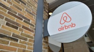 El Senado rechaza la propuesta de Podemos para acotar Airbnb