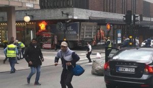 Al menos dos muertos arrollados por un camión en Estocolmo