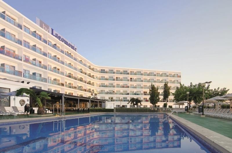 BlueBay reabre dos hoteles en Mallorca tras una inversión de 20 M €