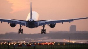 Canadá propone prohibir expulsión de pasajeros de vuelos comerciales