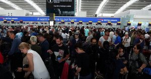 British Airways espera normalizar operaciones este lunes