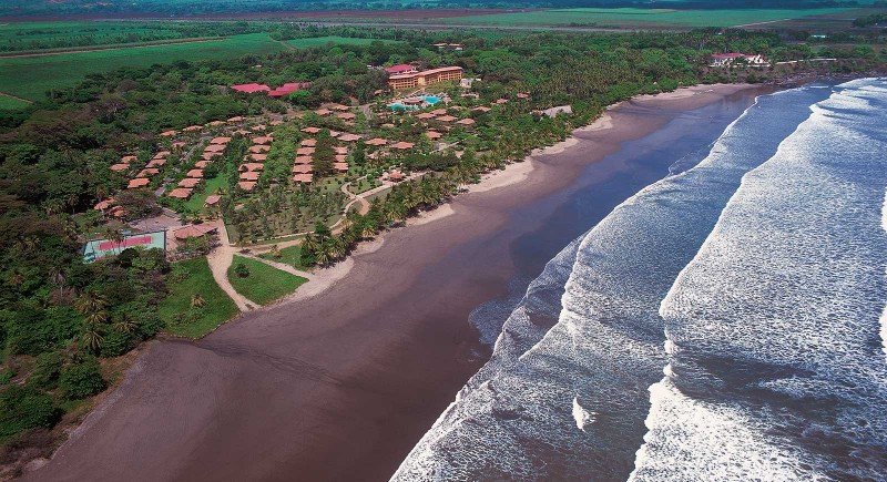 El hotel Barceló en la playa Montelimar es el único complejo internacional en la costa del Pacífico nicaragüense.