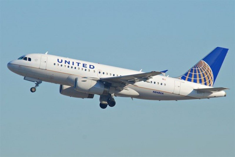 United Airlines operará su ruta más larga, con 18 horas de vuelo
