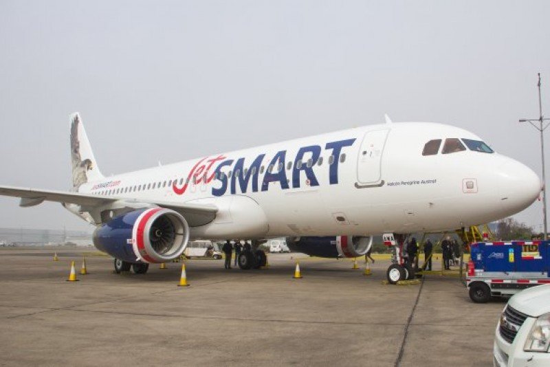 Nueva aerolínea chilena JetSmart presenta su primer avión
