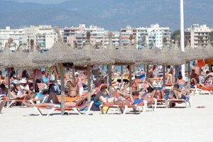 España se encamina a los 84 millones de turistas internacionales este año