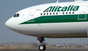 Alitalia pide protección anti bancarrota en EEUU