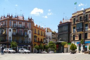 Arranca en Sevilla el primer grupo andaluz de trabajo sobre clandestinos
