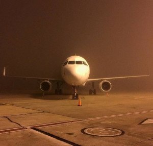 Niebla causa cancelaciones, desvíos y retrasos en Montevideo y Rosario