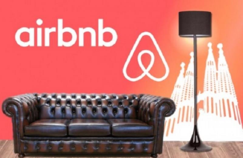 Airbnb defiende que siempre ha estado abierta a mantener reuniones con el Consistorio, pero que éste ha desistido de las conversaciones “en favor de una campaña de miedo y confusión contra los barceloneses”.