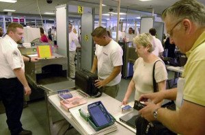 Los pasajeros que vuelen a EEUU deberían confirmar sus tiempos de embarque