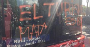 Asalto a un bus turístico en Barcelona