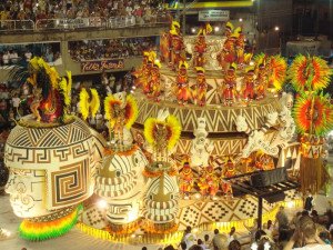 Temer se compromete a buscar ayuda financiera para el Carnaval de Río