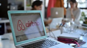 Airbnb quiere más: aspira a ser “una plataforma para todo el viaje”