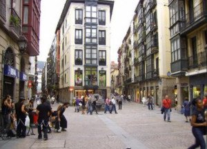 Bilbao ya ha cerrado algún piso turístico ilegal en el centro