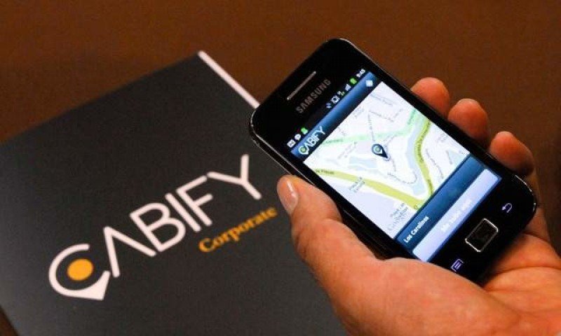 Cabify cede a Easy Taxi su operación en Uruguay