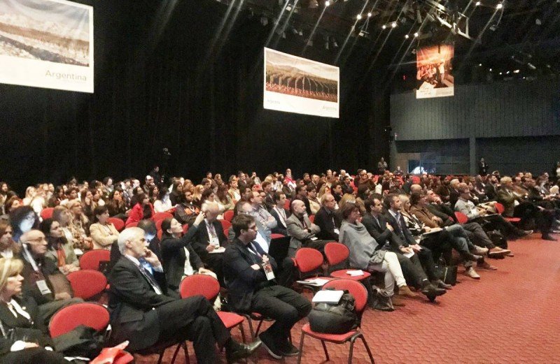 Auditorio Ángel Bustelo de la ciudad de Mendoza, sede del evento internacional.