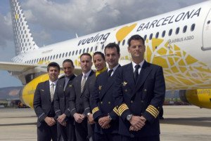 Vueling busca pilotos para sus bases de España, Francia e Italia