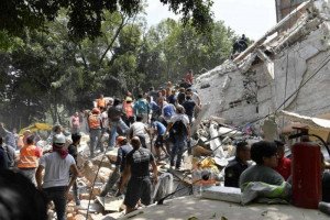 Un terremoto de 7,1 sacude México dejando casi 200 muertos