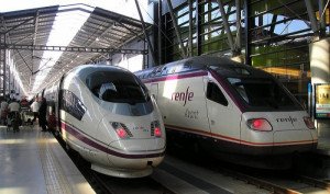 ¿Quién puede operar los trenes internacionales y competir con Renfe?