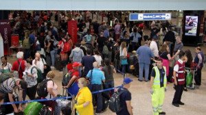 La caída de los sistemas de check-in paraliza aeropuertos y aerolíneas