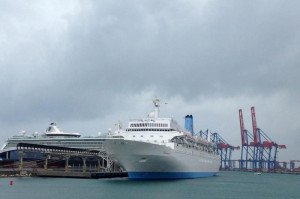 Málaga alcanzará el medio millón de cruceristas en 2017