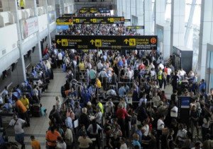 Pérdidas millonarias por apagón en el principal aeropuerto de Panamá
