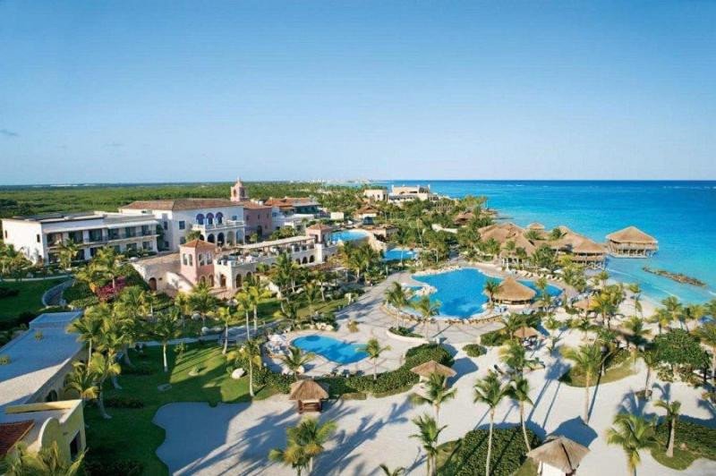 Playa Hotels 