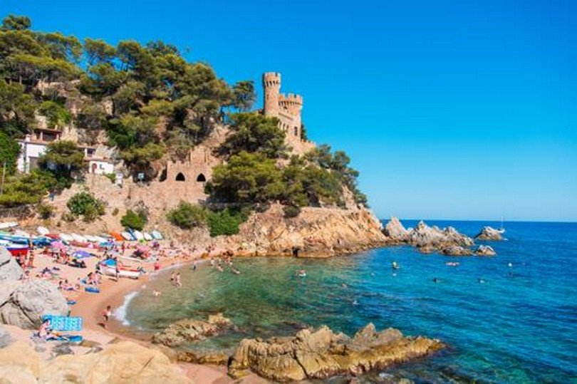 Cataluña es el destino turístico que más turistas recibe en nuestro país.