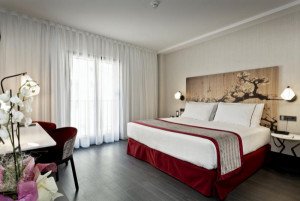 Hotusa abre un hotel tematizado en torno al vino en Logroño