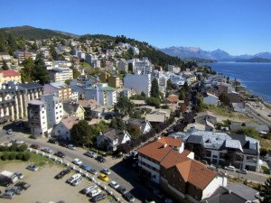 Bariloche intima a Airbnb y Booking por ofertas no registradas