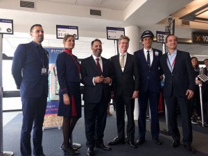 LATAM Airlines inaugura vuelo directo Santiago-Melbourne