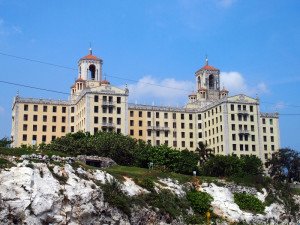 Estados Unidos restringe las reservas en el hotel Capri y el Nacional de La Habana
