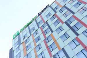 Holiday Inn Express se estrena en Moscú