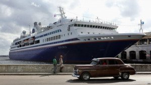 Cuba espera cerrar 2017 con al menos 380.000 turistas llegados en cruceros
