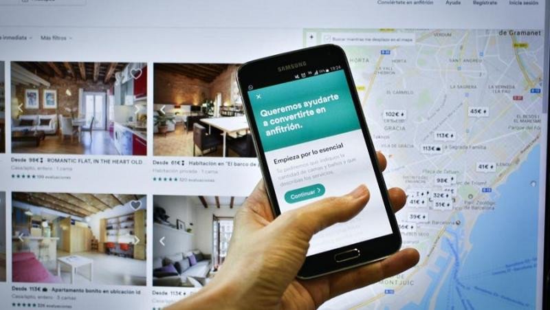 El Consejo de Ministros aprueba que Airbnb identifique a inquilinos y caseros