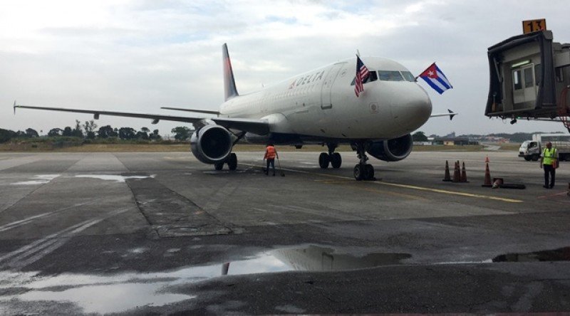El aniversario del primer vuelo de Delta a Cuba en 55 años fue celebrado en La Habana. 