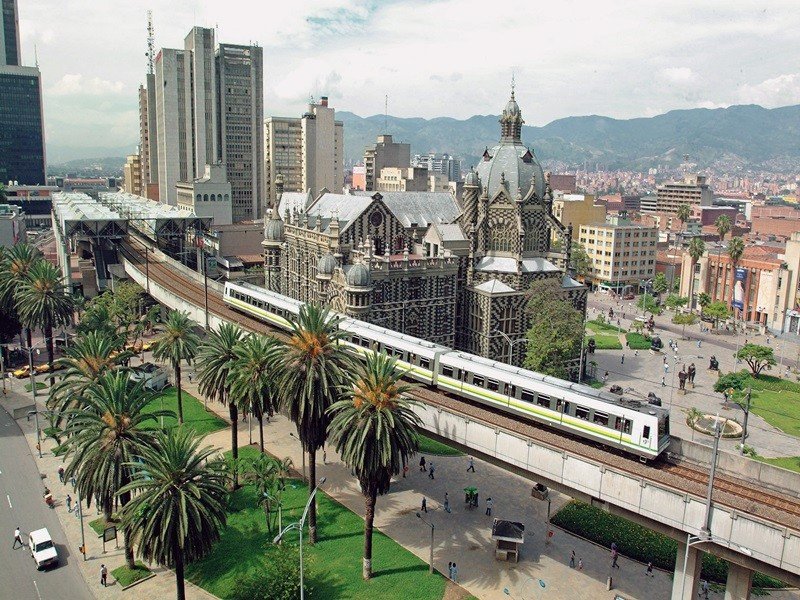 Webinar: Medellín, ciudad luz de Colombia