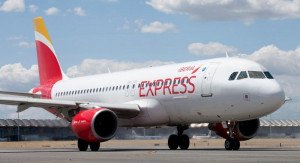 Iberia Express programa más de 130 vuelos especiales por Navidad