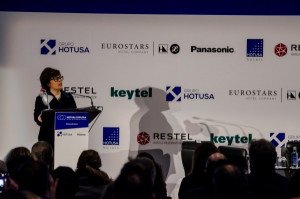 Sáenz de Santamaría:“España inspira confianza a inversores e instituciones"