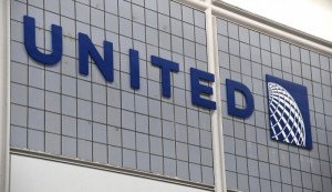 Bajaron 5,8% los beneficios de United Airlines en 2017