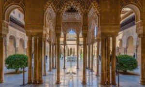 La Alhambra sigue sin encontrar un sistema racional de venta de entradas