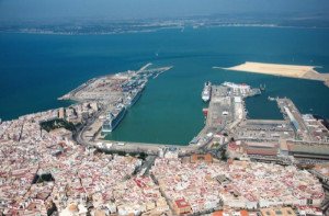 Un promotor privado plantea un hotel en el puerto de Cádiz 
