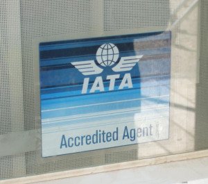 Escalada de tensión IATA vs agencias: CEAV rompe con la APJC