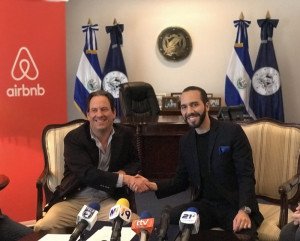 El Salvador confía en aumentar turismo mediante acuerdo con Airbnb