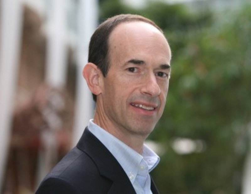 Royal Caribbean Cruises nombra a Adam Goldstein como vicepresidente