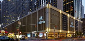 Hilton sigue los pasos de Marriott y recorta comisiones