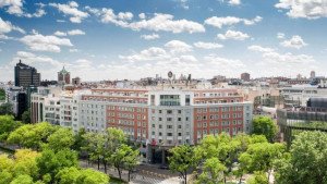 El hotel InterContinental Madrid prepara "Cenas para ellas"