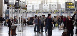 El tráfico de pasajeros dispara el beneficio de Aena un 37,4% 